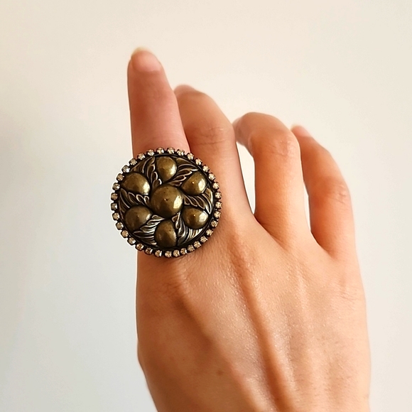 Crystal Ring size 6 - Picture 3 of 3